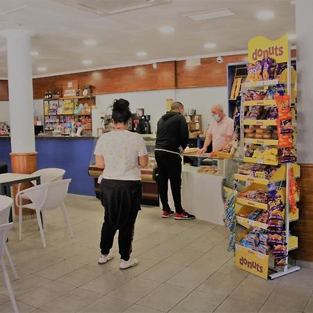 Hostal Burgales Milagro Екстериор снимка