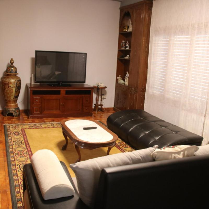 Hostal Burgales Milagro Екстериор снимка