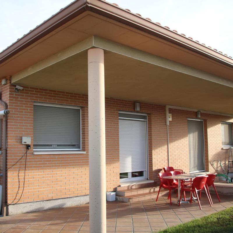 Hostal Burgales Milagro Екстериор снимка